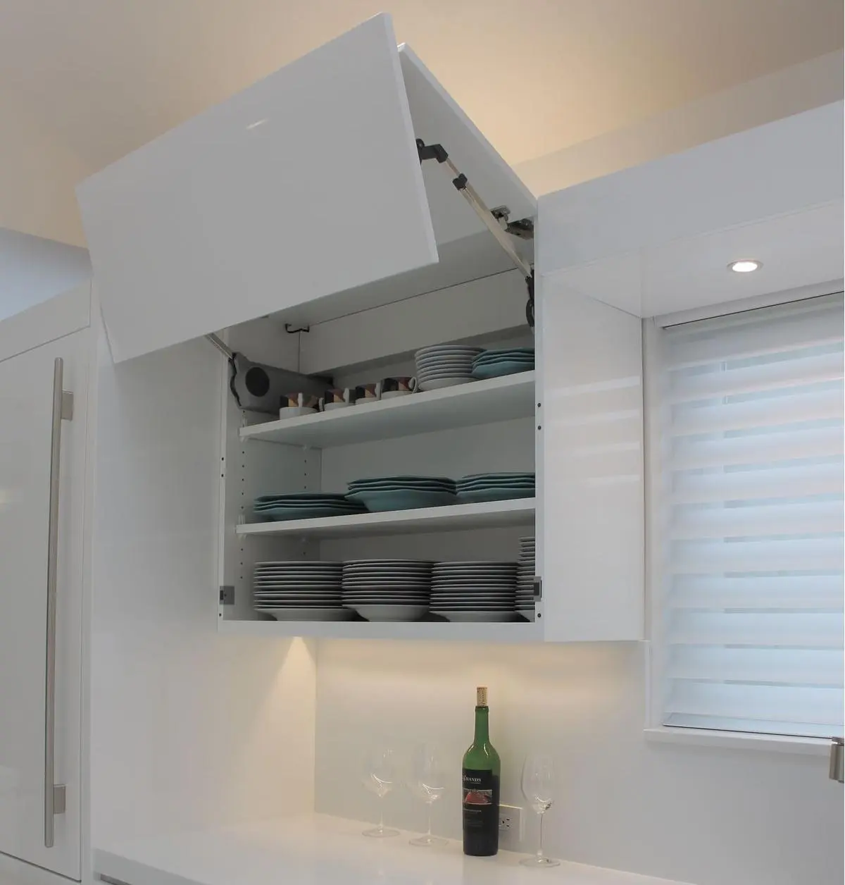 bisagra elevable